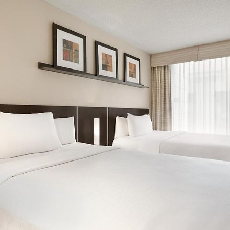 Embassy Suites By Hilton - מונטריאול מראה חיצוני תמונה