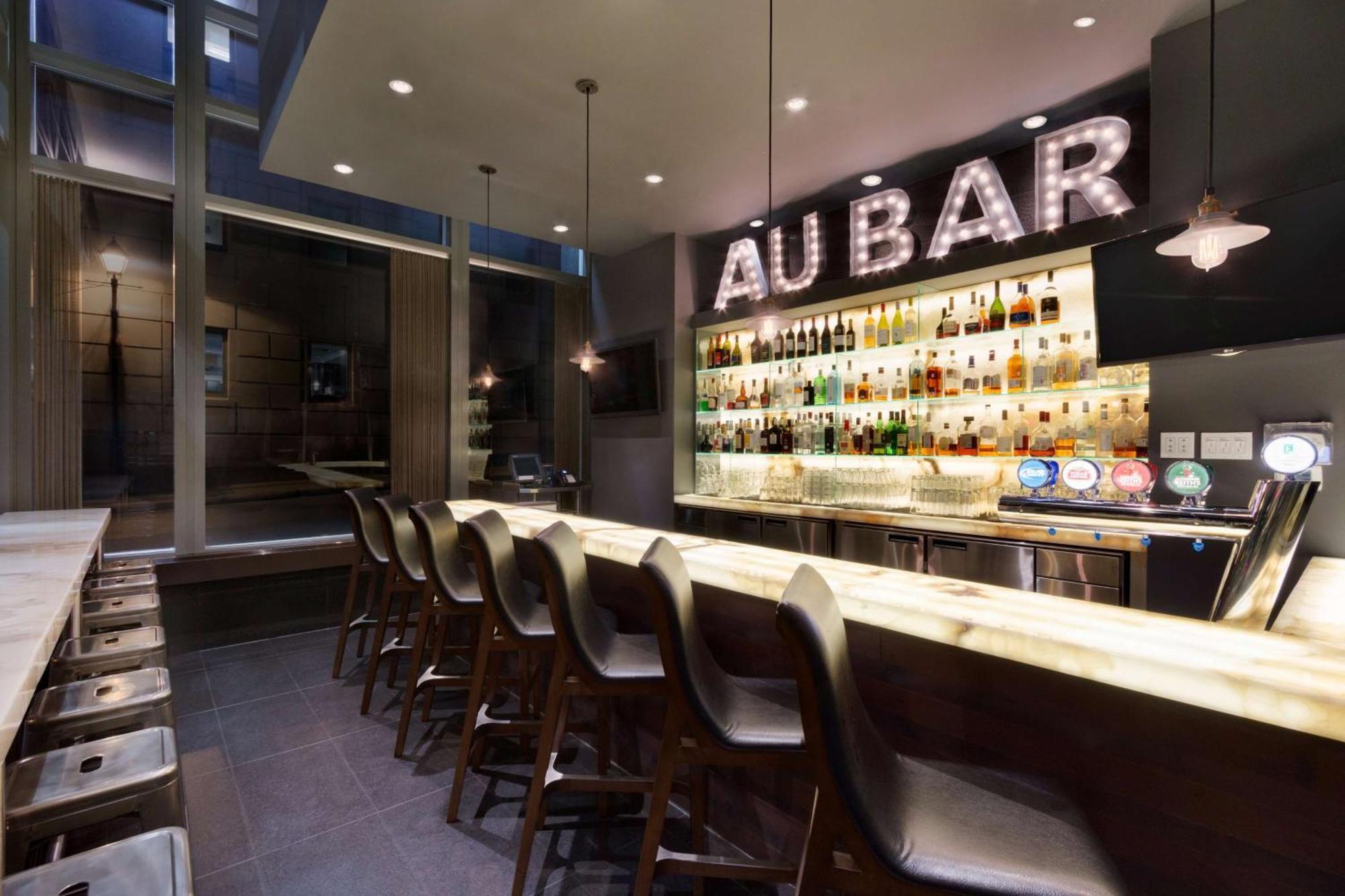 Embassy Suites By Hilton - מונטריאול מראה חיצוני תמונה