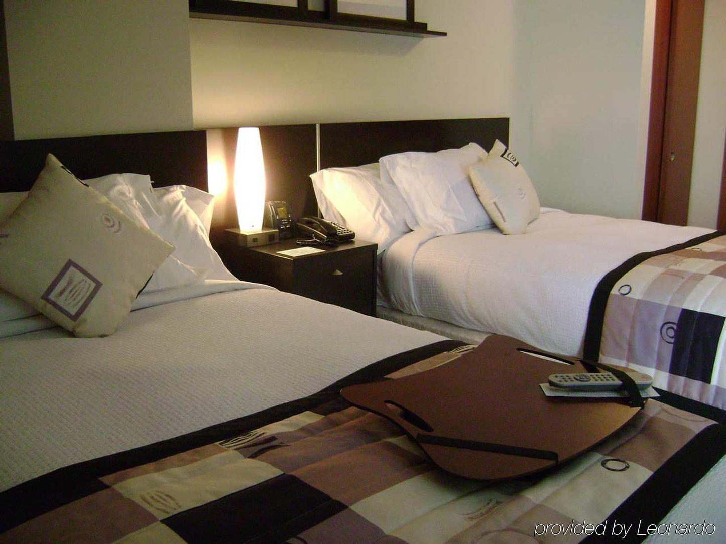 Embassy Suites By Hilton - מונטריאול חדר תמונה